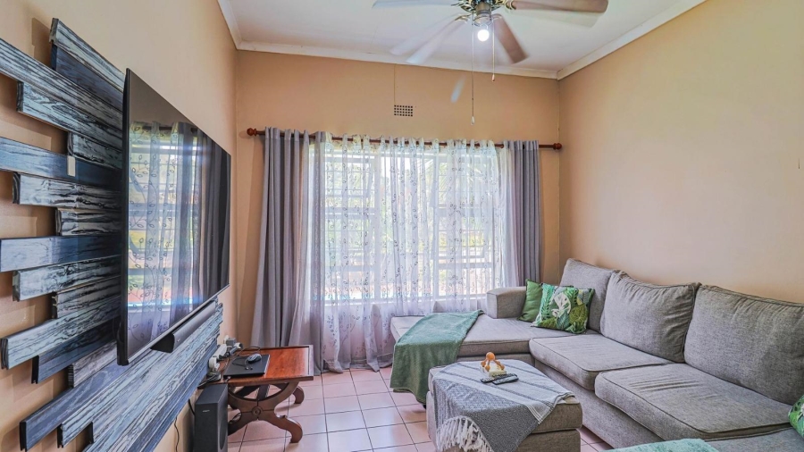 4 Bedroom Property for Sale in Safari Gardens North West
